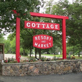 Cottage Resort and Market sign